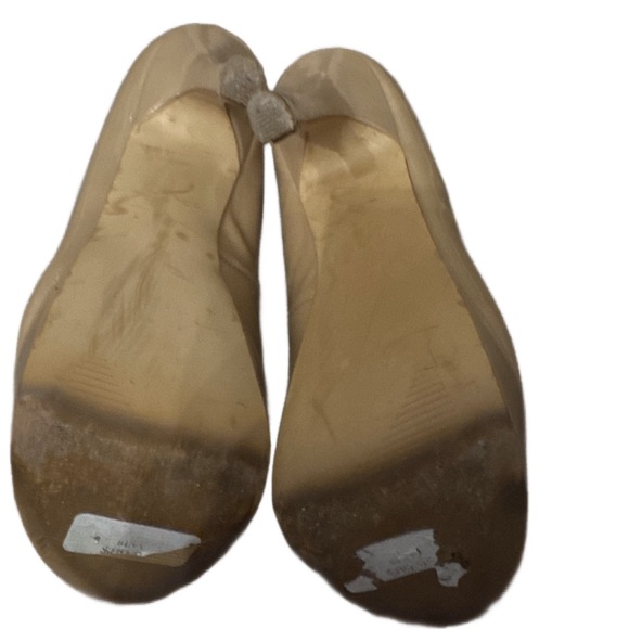 Steve Madden Genuine Leather Caryssa Nude Patent Platform Pumps 
Sz 7.5 - Picture 5 of 5